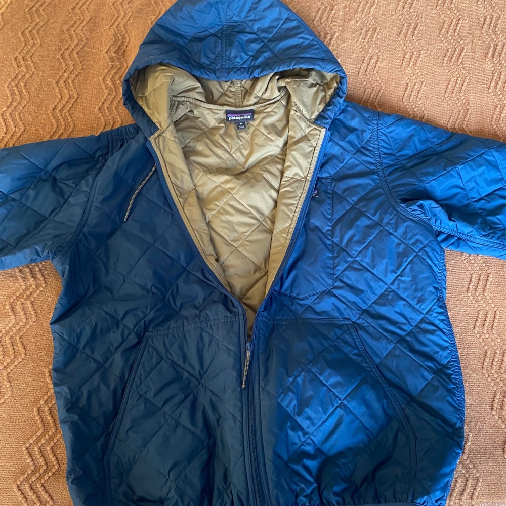Patagonia / Men's Diamond Quilted Bomber Hoody / XL